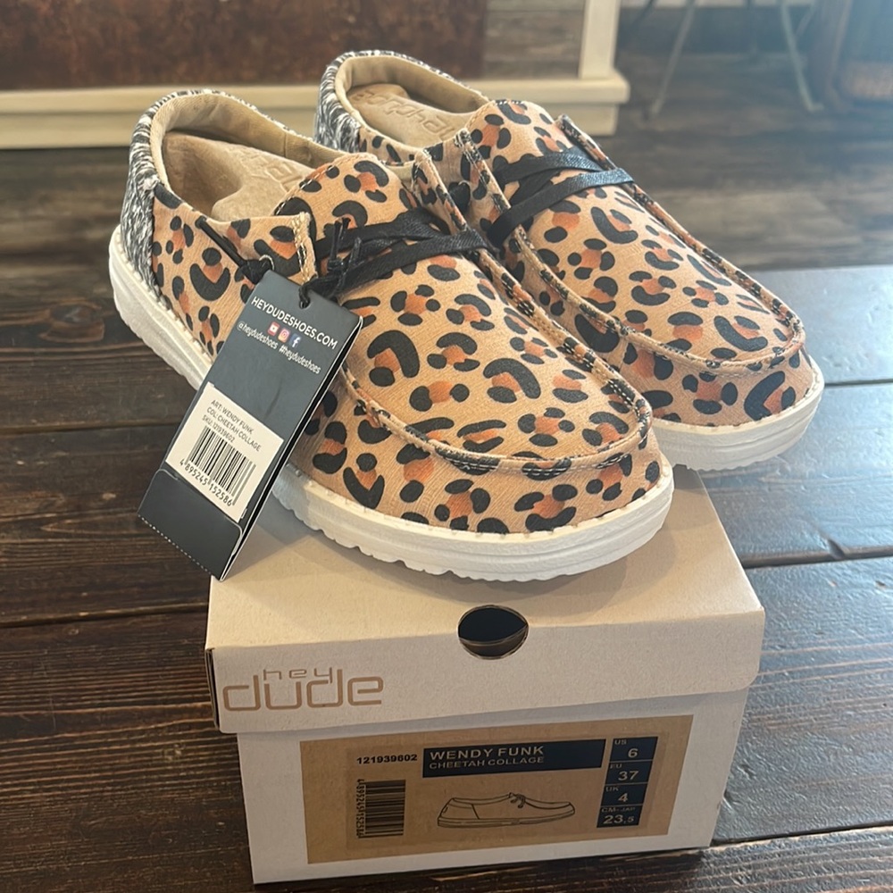 COPY - Leopard hey dudes!